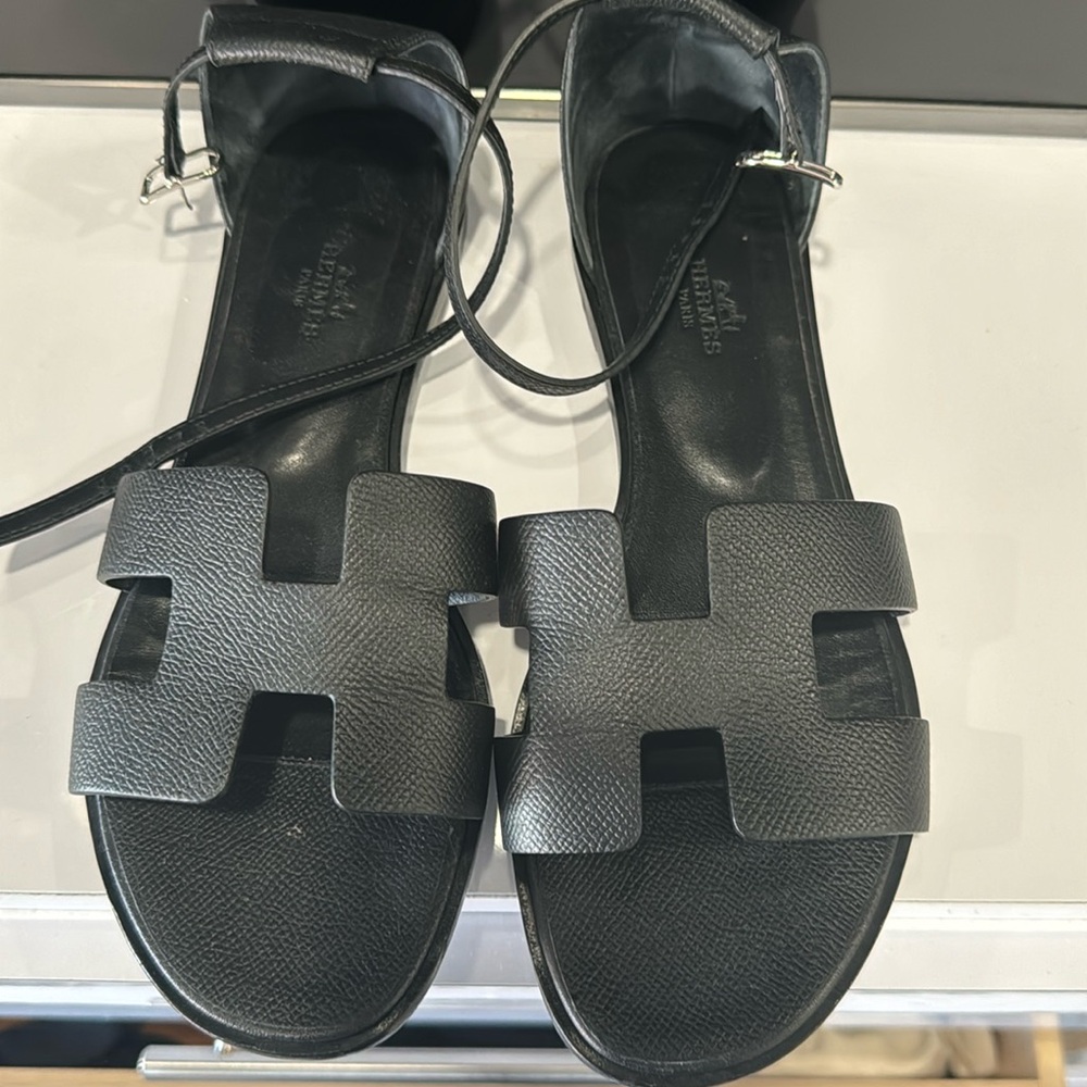 Hermes women’s santorini sandals